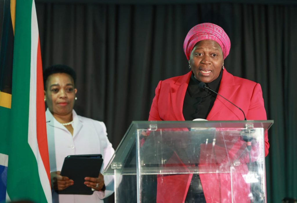 MEC SITHOLE-MOLOI HOSTS GALA DINNER WITH AMAKHOSI